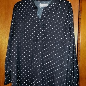 Black w/ white polkadot shirt